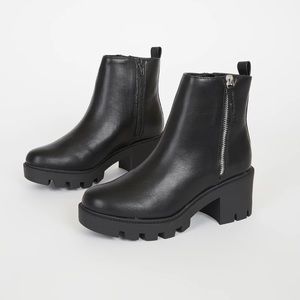 Dolce Vita Nicola Black Platform Ankle Boots | Size 9.5 | Dolce Vita Heeled Boot